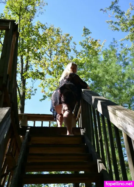 Sheslillyhart OnlyFans Thumbnail #cTFc3SWzaU