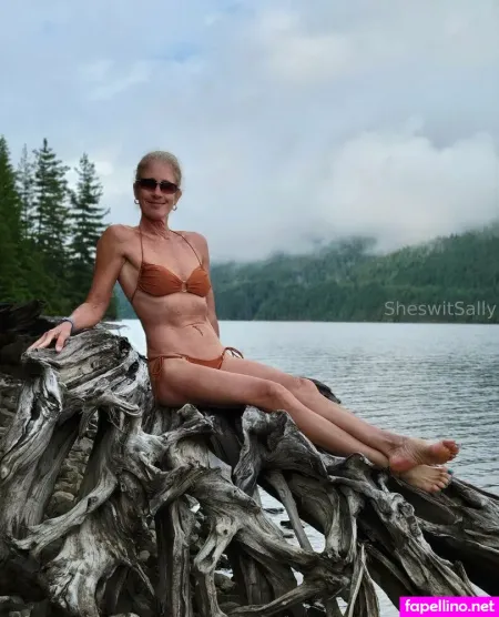 Sheswitme 5 OnlyFans Thumbnail #vX9PRXShBl