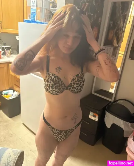 Shesyourgirlxo OnlyFans Thumbnail #KPLODd1x0d