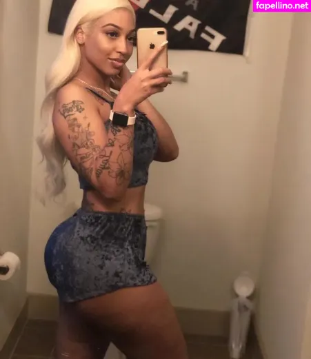 Shethickyyy OnlyFans Thumbnail #vhzC93XL4O