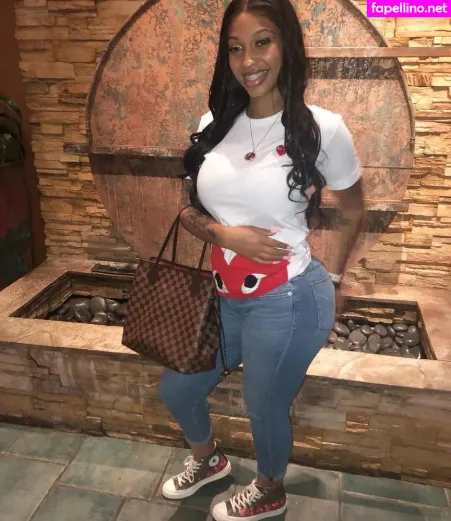 Shethickyyy OnlyFans Thumbnail #zhsMhMvlXh