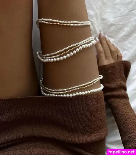 Shevelvet OnlyFans Thumbnail #1m1JcS4mnW