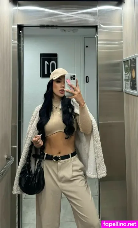 Sheyla J OnlyFans Thumbnail #Sb6zJyZZyl