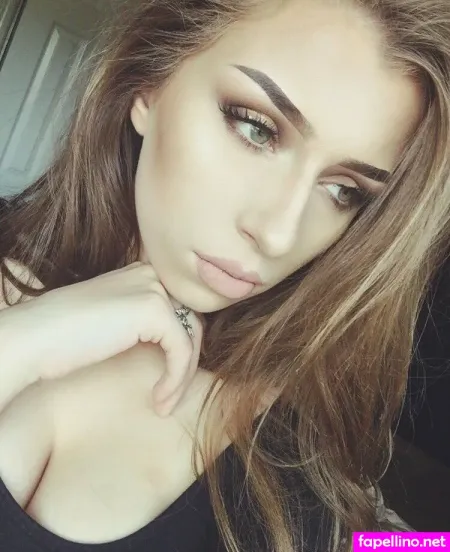 Shhhar 4 OnlyFans Thumbnail #O0nWn8W8GC