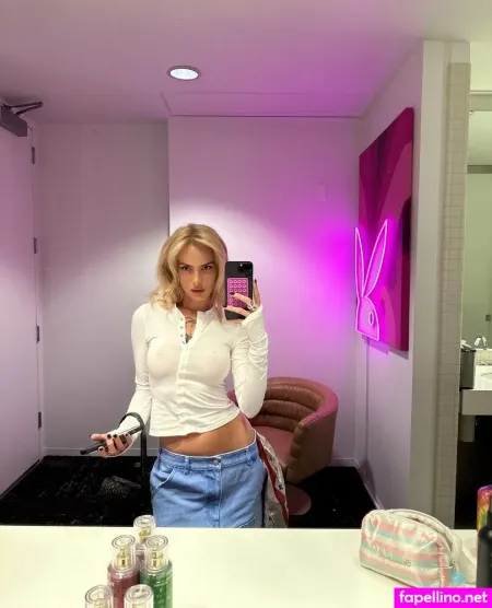 Shiasnow OnlyFans Thumbnail #C1xAeSKdEv