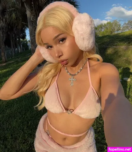 Shibuya Bambi Queenpuppy777 Alienrapperqueen Shibuyabambi OnlyFans Thumbnail #yV32jnEF54