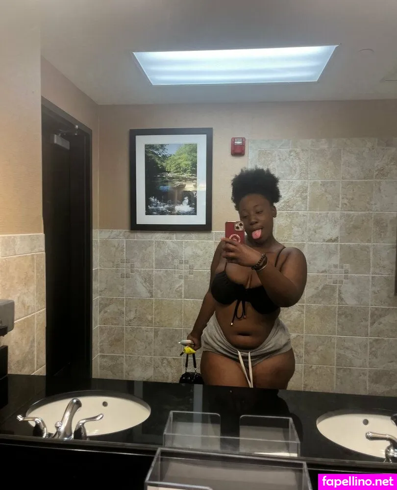shiestybhaddie Nude Leaked OnlyFans Photo #0VcUT2aOrm