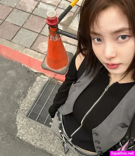 Shin Soohyun OnlyFans Thumbnail #utwzb53Udo