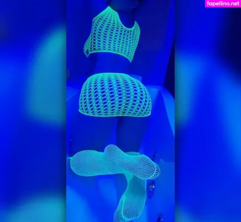 Shino Zaki OnlyFans Thumbnail #YEgrmwXrat