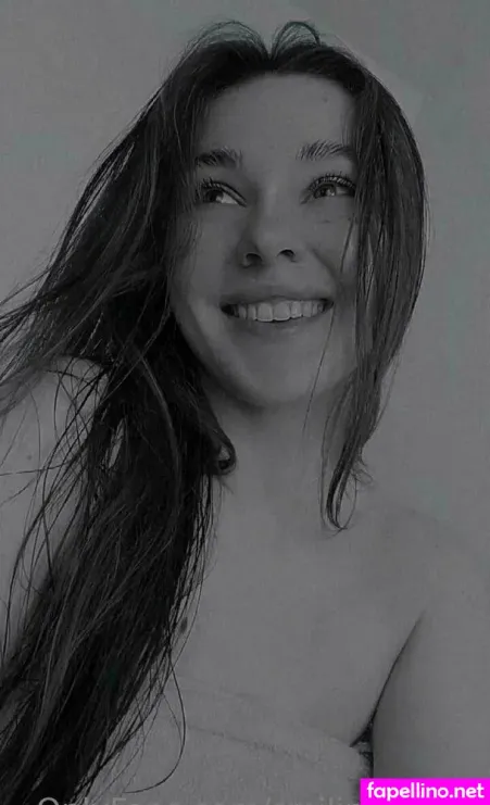 Shiny Jessy OnlyFans Thumbnail #uJJwBjjlDb