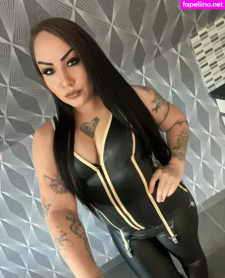 Shiny Queen OnlyFans Thumbnail #9GDHAvIoGW