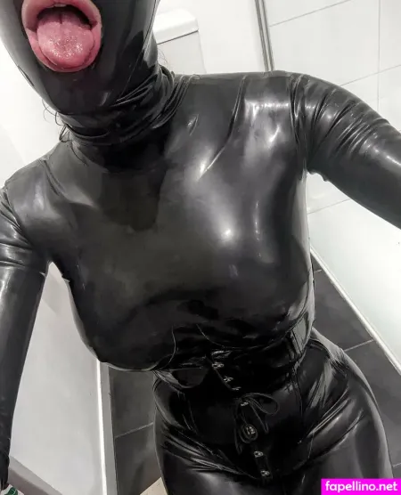 Shinyelween OnlyFans Thumbnail #D6FPcrduxL