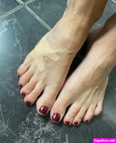 Shinyredtoes Main Profile Photo