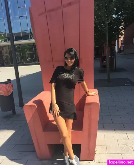 Shinytheo OnlyFans Thumbnail #3HUXKqW6L4