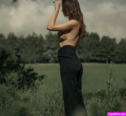 Shira Aizner OnlyFans Thumbnail #YJ7jK5RS45