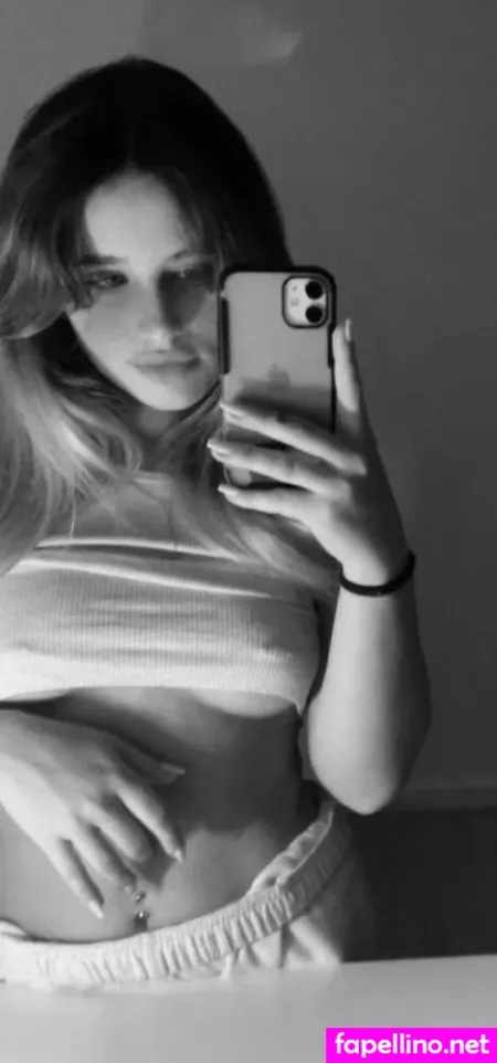 Shira Braun OnlyFans Thumbnail #j5rYUAjKed