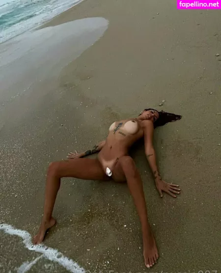 Shira Mosi OnlyFans Thumbnail #vq3VuGNoIs