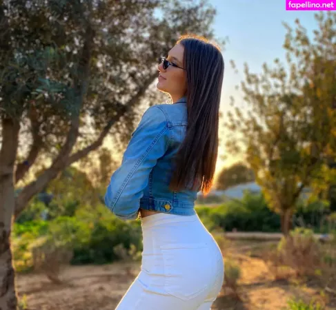 Shira Shabat OnlyFans Thumbnail #9keRnNquhs
