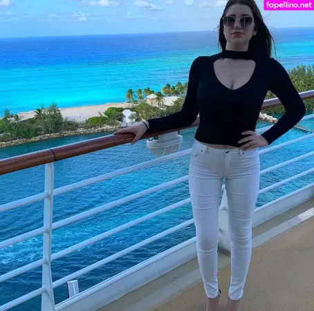 Shira Shabat OnlyFans Thumbnail #BpZeLMYbjv