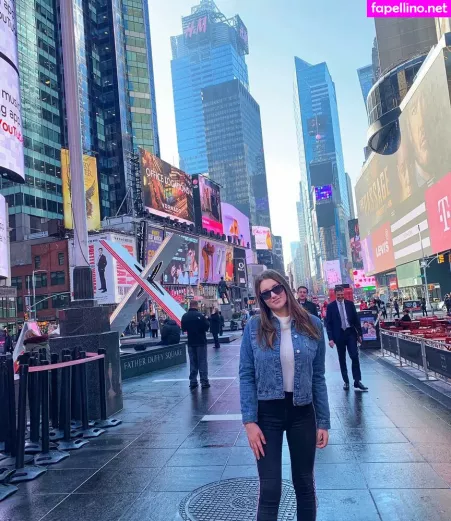 Shira Shabat OnlyFans Thumbnail #xkS6TBj8fU