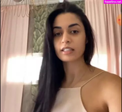 Shirin Azami OnlyFans Thumbnail #n5BMCfi3yR