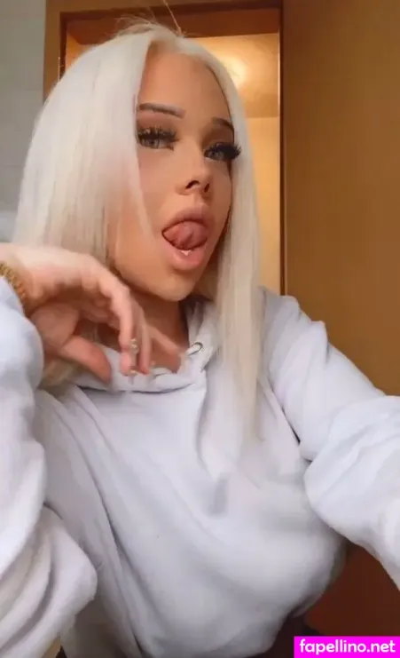 Shirin Christians OnlyFans Thumbnail #XA0bAGO1J0