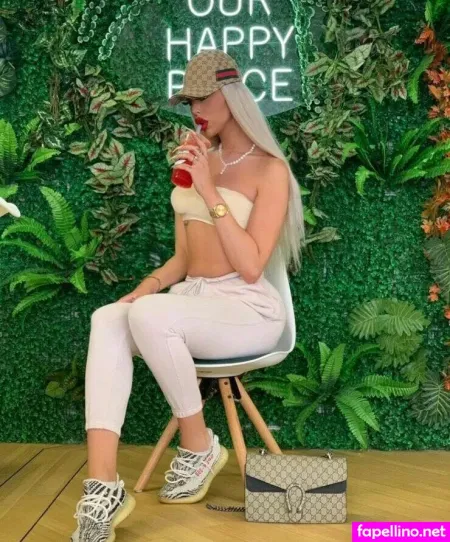 Shirin Christians OnlyFans Thumbnail #efp5mGbIQ8