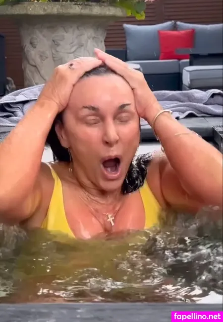 Shirley Ballas OnlyFans Thumbnail #mKj1m8wZmC