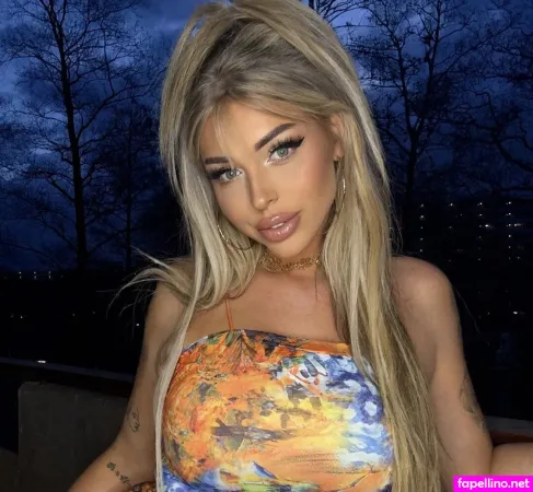 Shirley Cramer OnlyFans Thumbnail #63HN3SOFoi