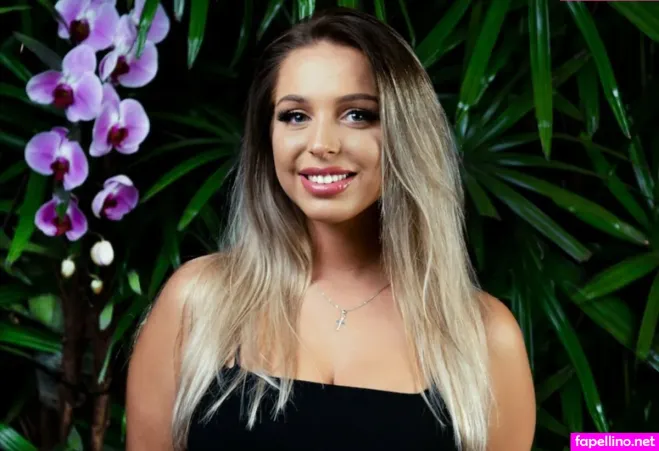 Shirley Cramer OnlyFans Thumbnail #CDDb92eCIe