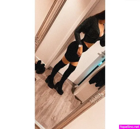 Shirley Ptzr OnlyFans Thumbnail #FqW6Mh2b8j