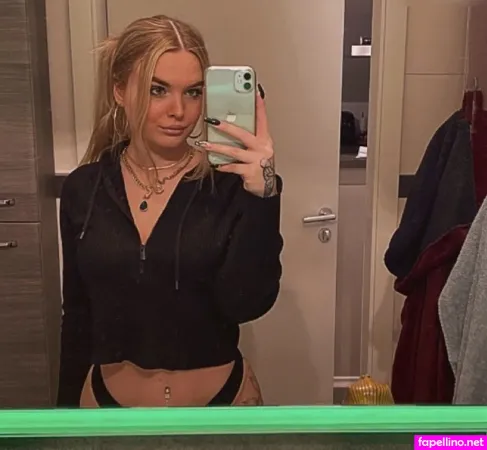 Shirley Ptzr OnlyFans Thumbnail #gDWWuOt6ez