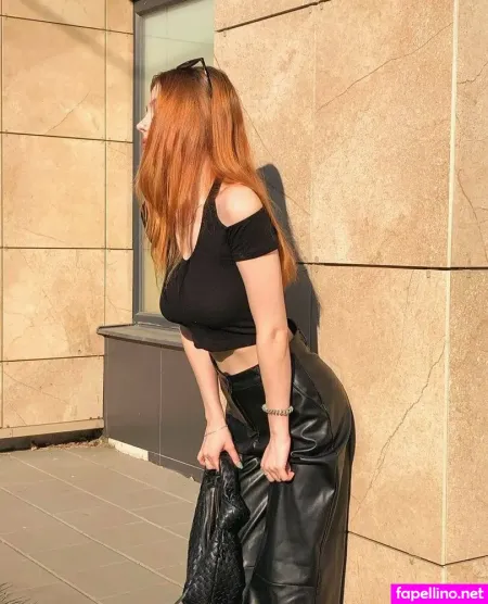 Shirleywhitney OnlyFans Thumbnail #AhX9FHeYH5