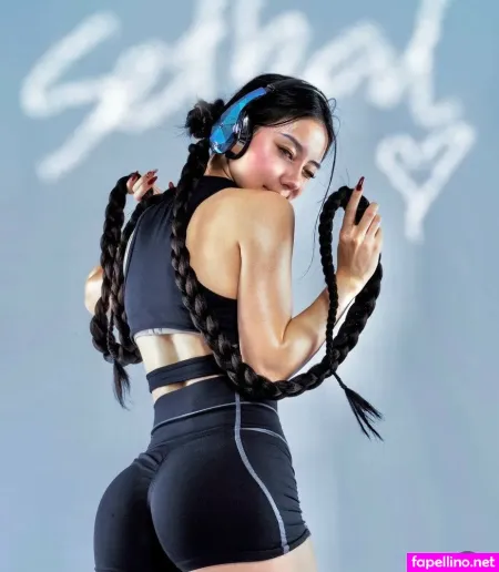 Shirlizleee OnlyFans Thumbnail #5MvMxfuJOZ