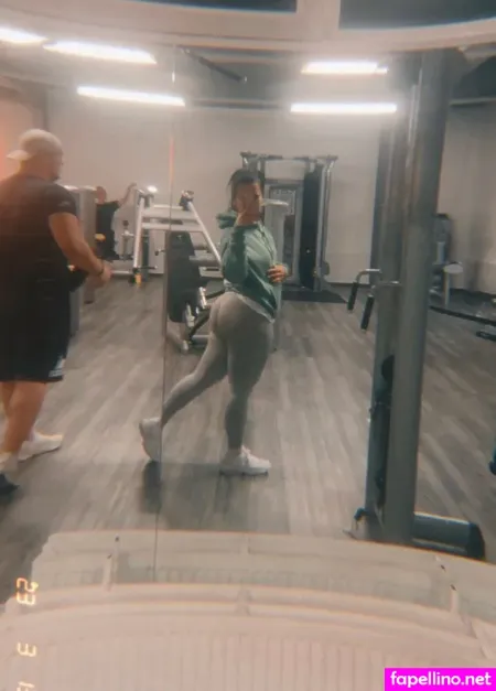 Shitboxmommy OnlyFans Thumbnail #xPkWWlqqzK