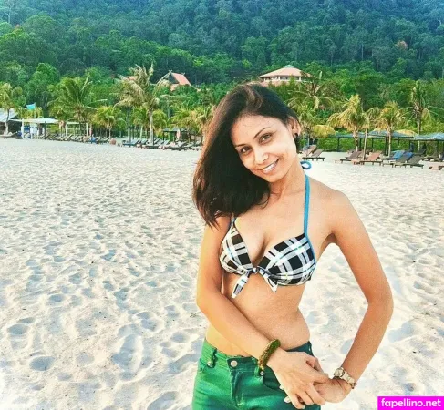 Shivani OnlyFans Thumbnail #Ng2BCEhwwx