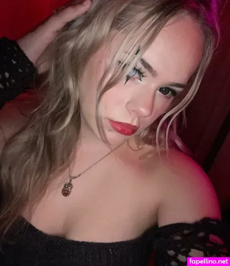 Shmeowww OnlyFans Thumbnail #QsKMKKHQro