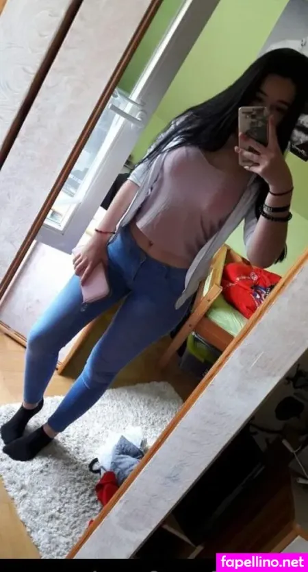 Shmihle OnlyFans Thumbnail #mlNzUzTEFc