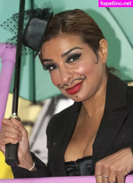 Shobna Gulati OnlyFans Thumbnail #3BzePuQl7d