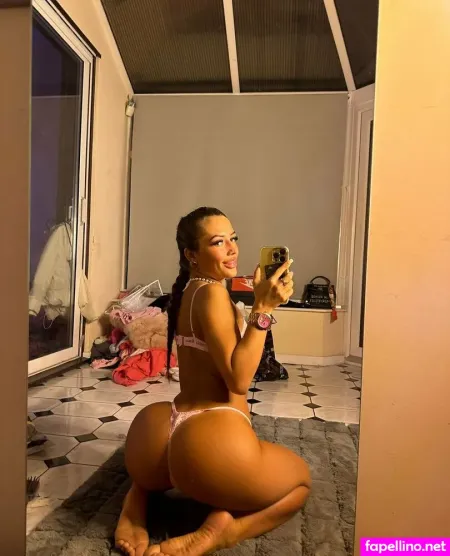 Shona Pickering OnlyFans Thumbnail #TRH2aGfNRZ