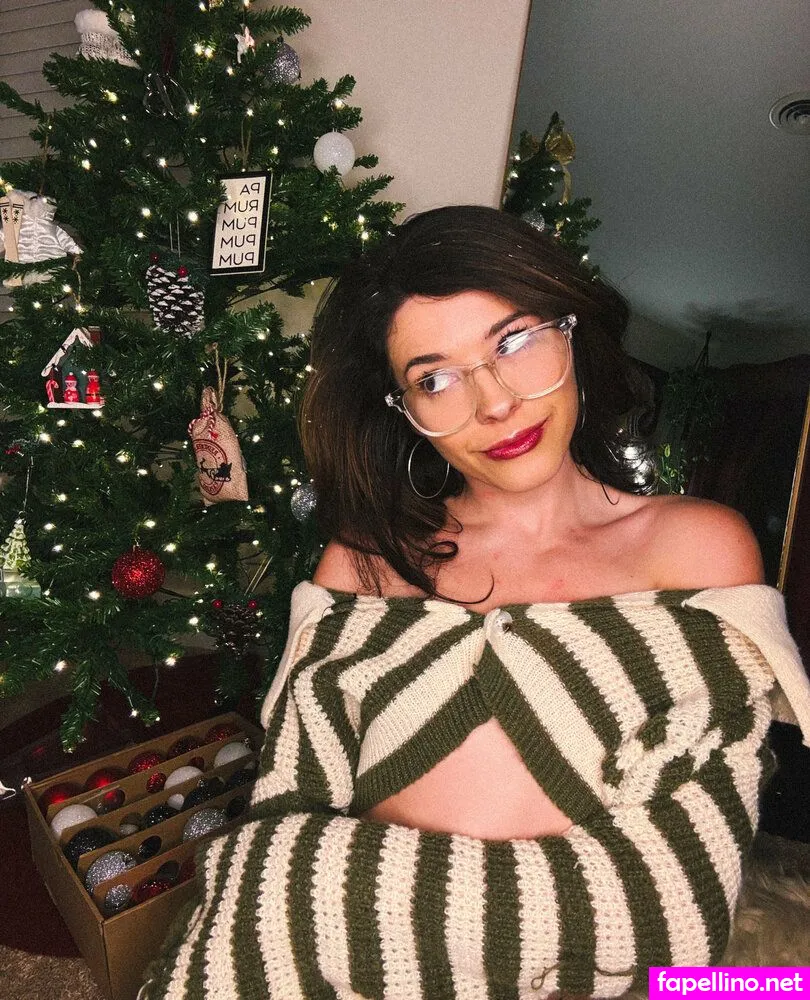 ashleykutcher, shorrtnsweeet Nude Leaked OnlyFans Photo #4apy2bh0W9