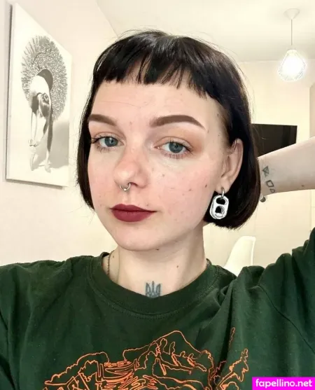 Shorthairednataly OnlyFans Thumbnail #MCWg8SyTBP