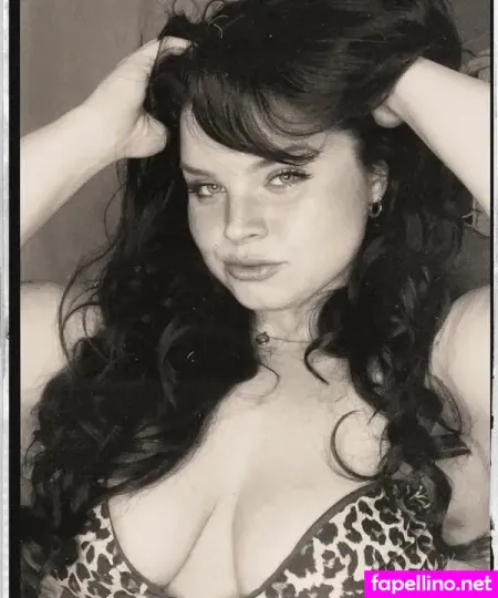 Shortnsweet OnlyFans Thumbnail #LrRwXICb1X