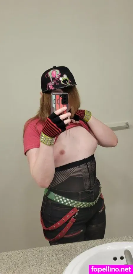 Shortstackfennec OnlyFans Thumbnail #LlZKu8RuXE