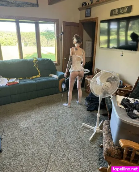 Shousewife OnlyFans Thumbnail #Bowt7Tu7zh
