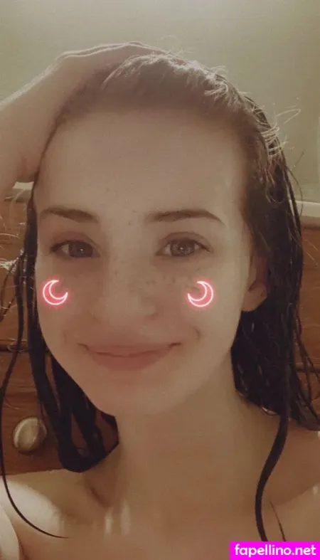 Showermewlove Main Profile Photo