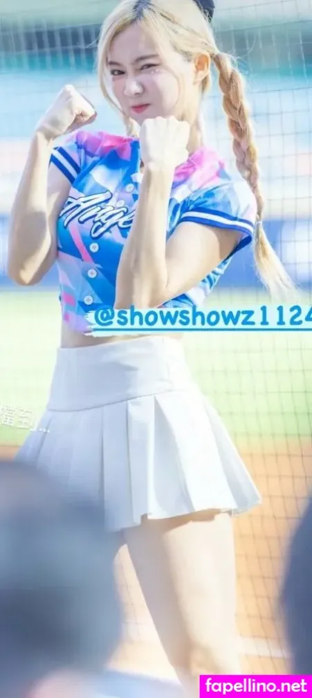 Showshowz1124 OnlyFans Thumbnail #XcqpThjlGI