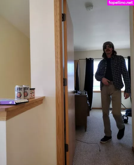 Shreddingskinn OnlyFans Thumbnail #5f4NggyBS4