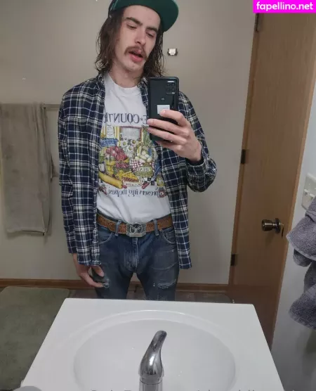 Shreddingskinn OnlyFans Thumbnail #qeg1jT0BNK