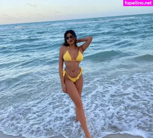 Shreya Arun OnlyFans Thumbnail #EQ8o3FdTCs